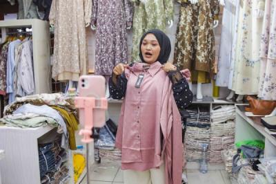 Pedagang di Banyak Marketplace Tak Kena Pajak Berganda