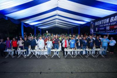 AHY dan Merry Riana Nobar Piala Dunia 2026 Bersama Ratusan Pengemudi Ojol