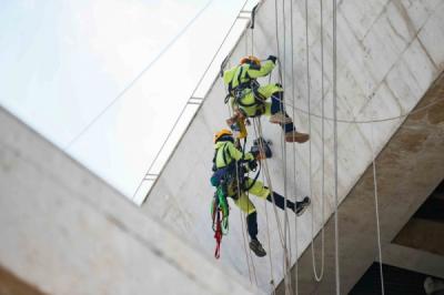 Monas Jalani Perawatan Rutin, Wisata Tetap Berjalan