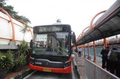 Pemprov DKI Tetapkan Tarif Transjabodetabek Blok M?Bandara Soetta Rp15 Ribu