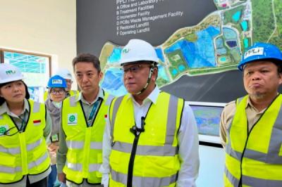 Menteri LH Dorong Ekosistem Pengelolaan Limbah B3 dan Medis yang Transparan dan Berkelanjutan