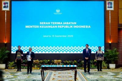 Suahasil Nazara Terima Sertijab Menteri Keuangan dari Purbaya Yudhi Sadewa