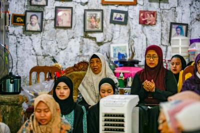 Doa Bersama di Kediaman Ibunda Yudistoro Pranoto