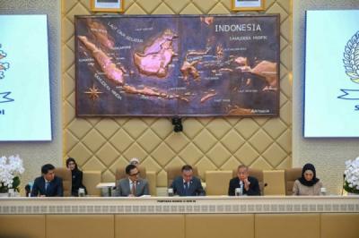 komisi-ii-tetapkan-bahtra-banong-sebagai-ketua-panja-ruu-pemilu
