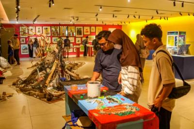 mengintip-karya-seni-kontemporer-di-jakarta-biennale-2026
