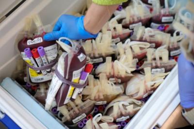 Mahasiswa Berpartisipasi dalam Donor Darah Bakti BCA