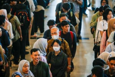 Potret Para Pencari Kerja Berburu Peluang di Karir Jakarta 2026
