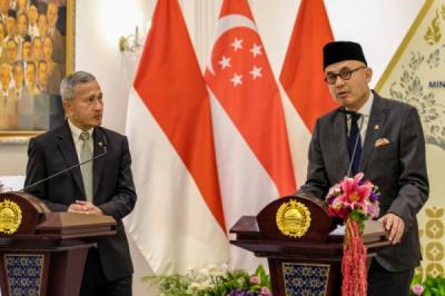 Pertemuan Bilateral Menlu Indonesia-Singapura Bahas Karhutla