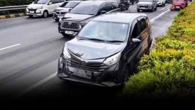 6 Mobil Terlibat Kecelakaan Beruntun di Ruas Tol Jatinegara, Begini Kondisinya