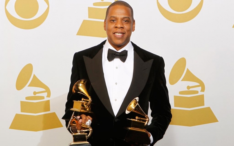 Jay-Z & Kanye West Boyong Tiga Piala Grammy Awards