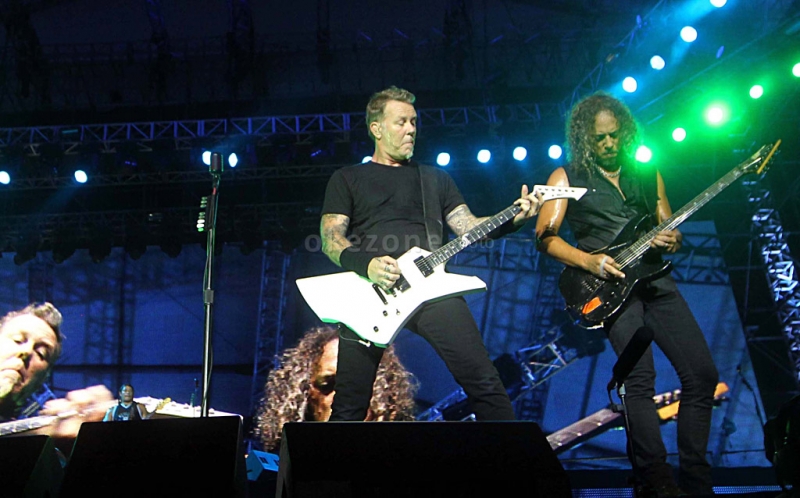 Metallica Guncang SUGBK