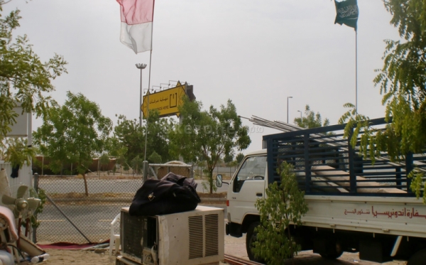 img-1