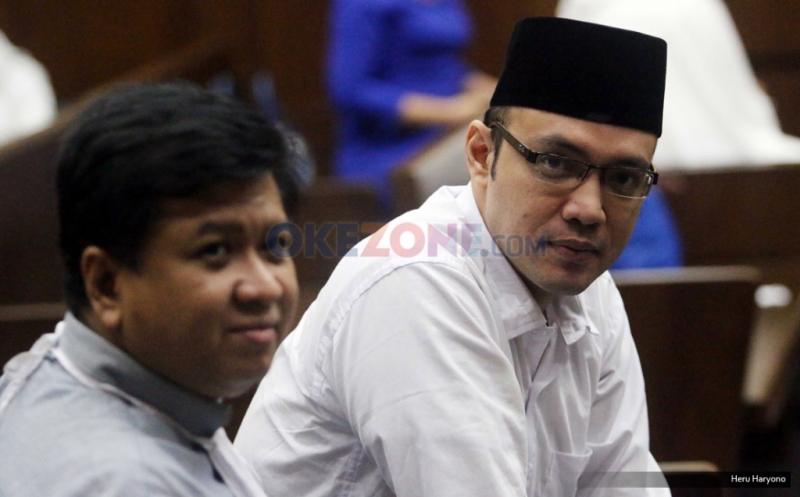 Sidang Sandy Tumiwa  