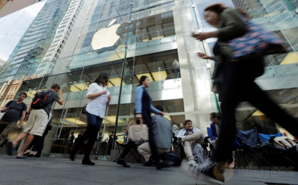 Demi iPhone 7, Calon Pembeli Rela Menginap di Depan Apple Store