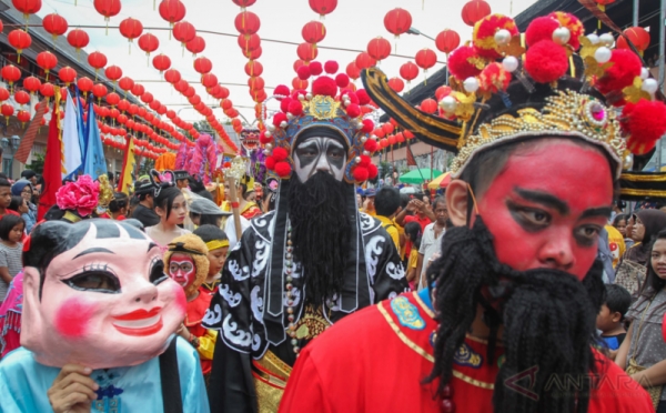 Simbol Akulturasi Budaya Jawa dan Tionghoa dalam Kirab 