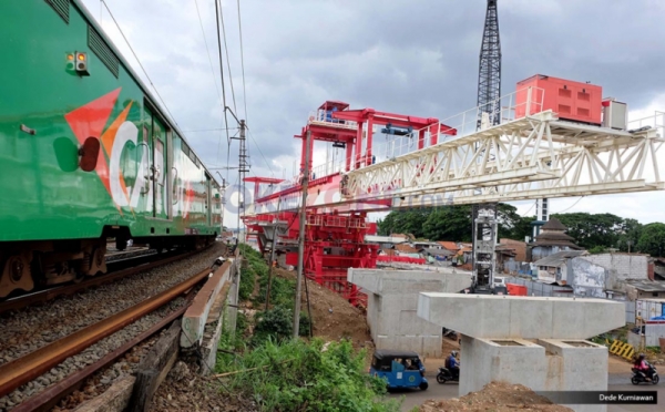 Proyek Rel Kereta Double-Double Track Manggarai-Cikarang Selesai Awal 2018