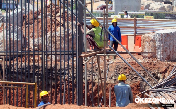 Pembuatan Tiang Pancang Proyek Flyover Bintaro