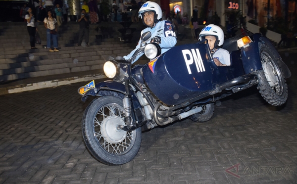 img-1