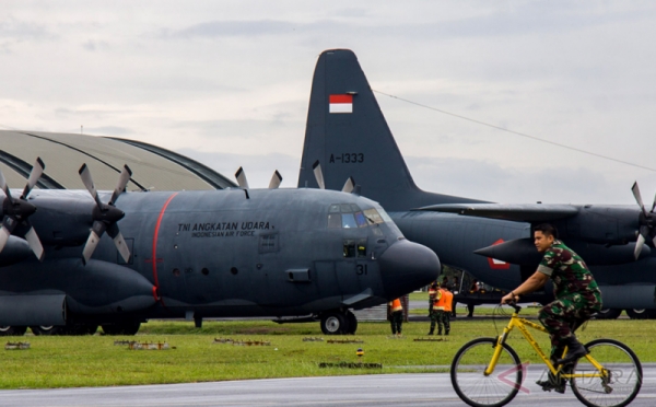 Pesawat Angkut Hercules Salah Satu Alutsista TNI AU yang 