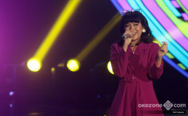 Penampilan Ghea di Panggung Babak 9 Besar Spektakuler Indonesian Idol 2018