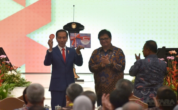 Making Indonesia 4.0 untuk Industri Manufaktur Berdaya Saing Global
