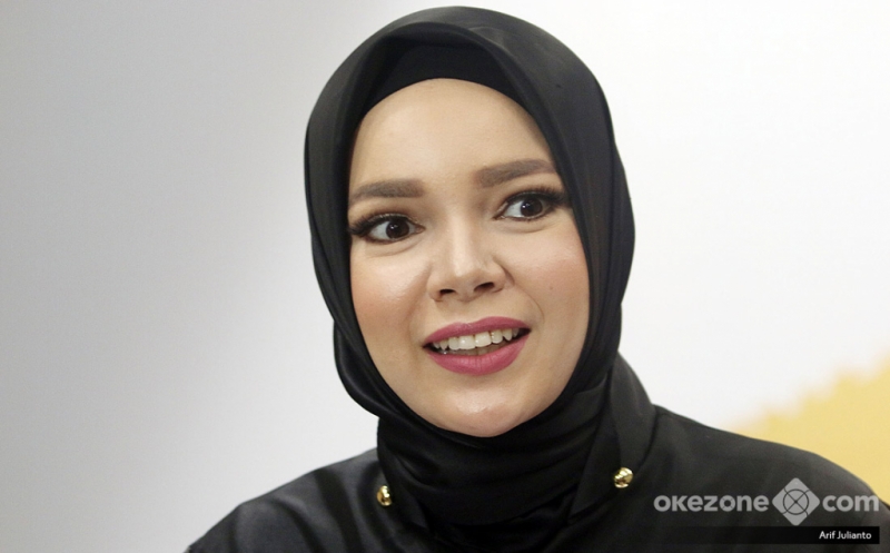 Dewi Sandra Didapuk Jadi Salah Satu Juri Tamu Hijab Look 2018