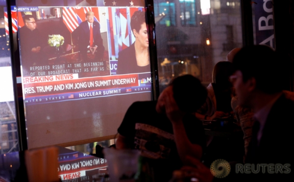 Warga AS Keturunan Korea Saksikan Pertemuan Donald Trump dan Kim Jong Un