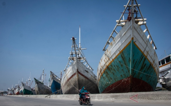 Masih Sepi, Aktivitas Bongkar Muat di Pelabuhan Sunda Kelapa