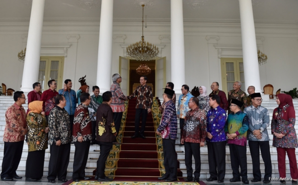 Presiden Jokowi Silaturahmi dengan Bupati di Istana Bogor