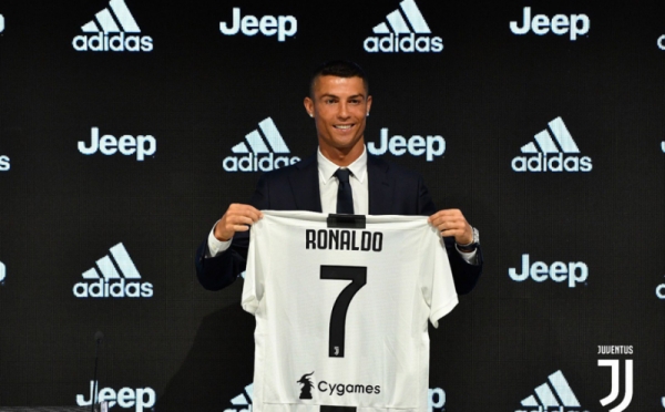 Begini Penampilan Cristiano Ronaldo Ber-jersey Juventus