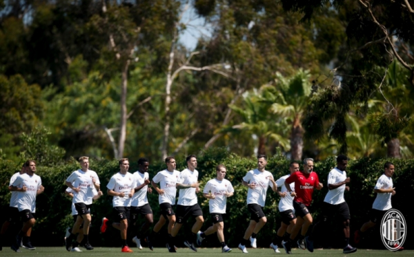 Intip Latihan Pemain AC Milan di Los Angeles Amerika Serikat