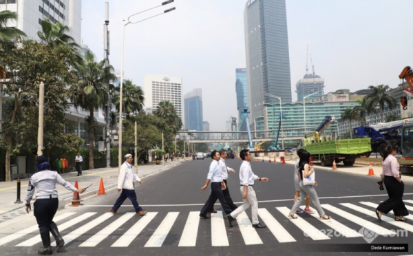 Apa Arti Pelican Crossing dan Bedanya dengan Zebra Cross? : Okezone