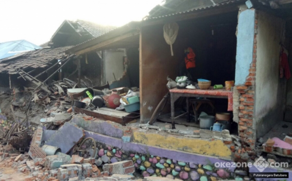 Melihat Lebih Dekat Rumah-Rumah yang Rusak Akibat Gempa 7 SR di Lombok