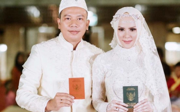 Menikah Belum Ada Setahun, Vicky Talak Anggel Lelga