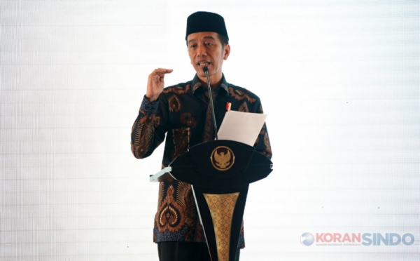 Presiden Jokowi Serahkan Sertifikat Tanah Kepada Warga Bogor