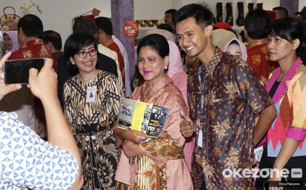 Jokowi Kunjungi Mitra Rumah Kreatif BUMN Binaan BNI di Inacraft 2019