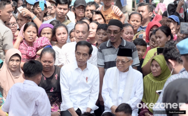 Jokowi dan Maaruf Amin Sambangi Kampung Deret Jakarta Pusat