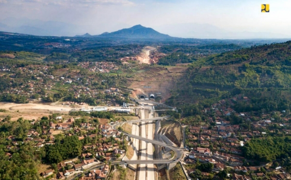 Melihat Pembangunan Seksi 1-3 Tol Cisumdawu  