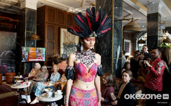 Indonesia Fashion Week 2020 Angkat Keragaman Budaya Kalimantan