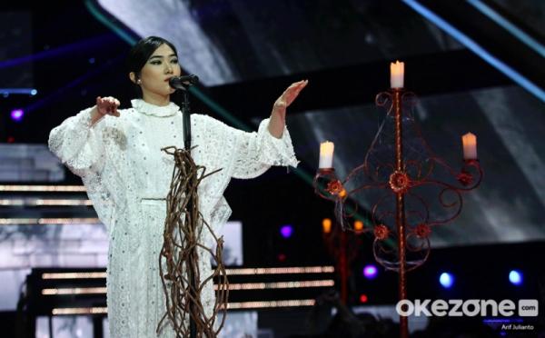 Cantiknya Isyana Sarasvati di HUT GTV Amazing 17