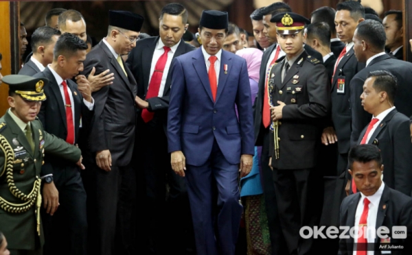 Usai Dilantik, Jokowi-Maruf Amin Beri Keterangan Pers