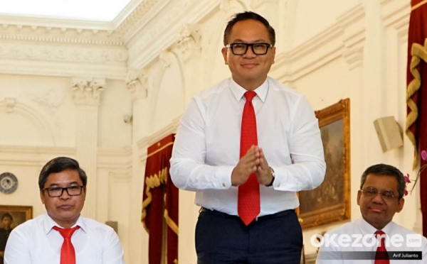 Wakil Menteri BUMN Budi Gunadi Sadikin dan Kartika Wirjoatmojo