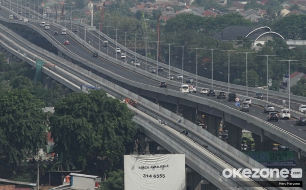 Potret Jalan Tol Japek yang Bergelombang