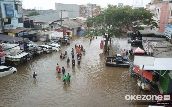 Foto Aerial Kawasan Terdampak Banjir di Ciledug Indah
