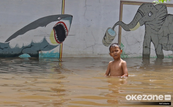 Banjir Masih Merendam Kawasan Mampang Pela