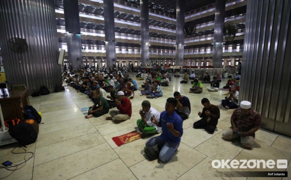 Salat Jumat Ditiadakan di Masjid Istiqlal Diganti dengan Salat Zuhur Berjamaah