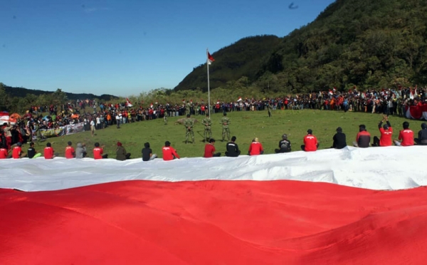 Gunung Bendera 2020 - Liburan Artis - Foto Raline Shah ...