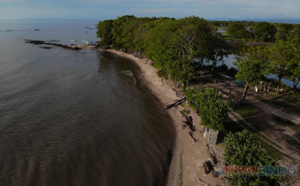 Menikmati Suasana Sunset Di Pantai Kuri Sulawesi Selatan 2 Foto Okezone Economy