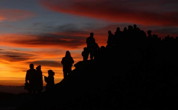 Keindahan Matahari Terbit Gunung Bromo yang Bikin Jatuh Hati 0 : Foto Okezone Foto - Vimarsana News