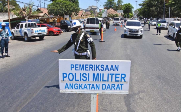 Razia Anggota TNI di Kota Kupang NTT 0 : Foto Okezone Foto - Vimarsana News